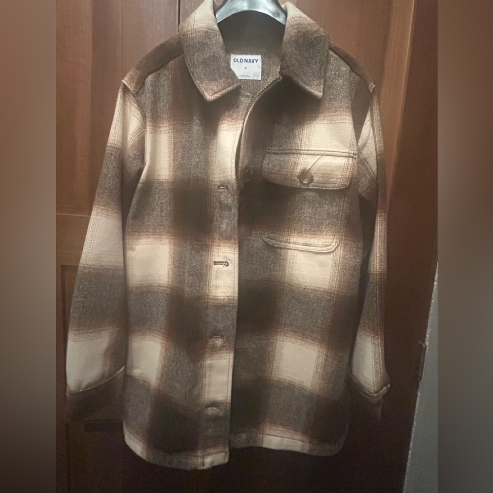 Medium Old Navy Brown plaid shacket New